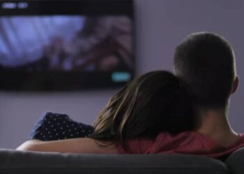 Bakıda sevgilisi ilə hotelə gedən kişi yeməyə görə həbs olundu