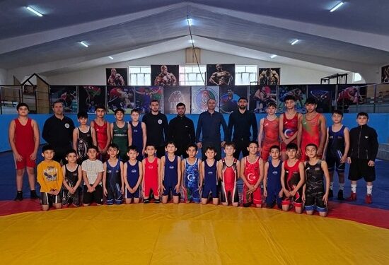 Bayramlıya güləş bayramı gətirənlər…