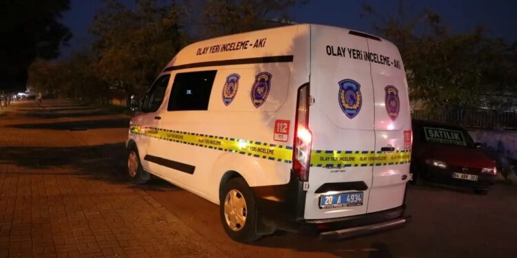 26 yaşlı qadını avtomobil vurdu