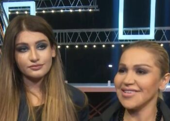 Rəqsanənin qızı Yağmur səhnədə diqqət çəkdi – VİDEO