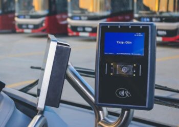 Avtobuslarda da bank kartları ilə ödəniş mümkün olacaq – RƏSMİ