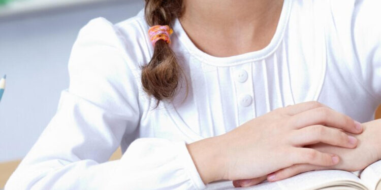 Bakıda məktəb direktoru qızının görüntülərini yaydı - Hökm oxundu