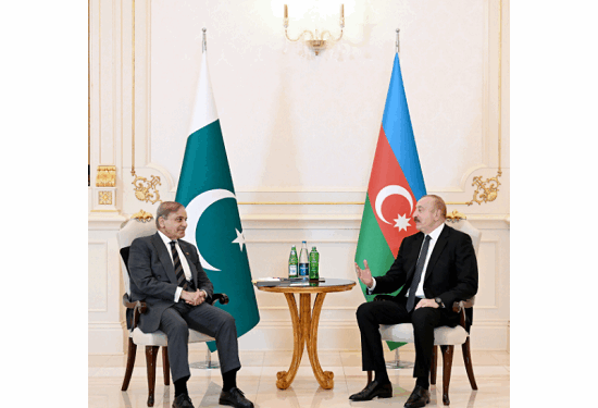 İlham Əliyevin Pakistanın Baş naziri ilə məhdud tərkibdə görüşü olub - FOTOLAR