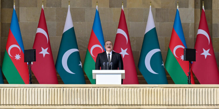 Prezident: Bu gün Qarabağ və Şərqi Zəngəzur dirçəlir