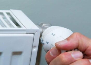 Kombi ustası açıqladı: Bu göstəricidə radiator həm isti olacaq, həm də xərc azalacaq