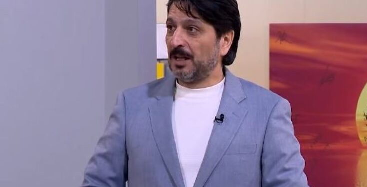 “Təhsil naziri, uşağa belə şeir öyrətməzlər”