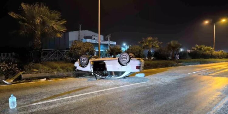 Avtomobil aşdı: Sürücü yaralandı