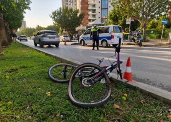 Velosiped sürən 12 yaşlı uşağı maşın vurdu