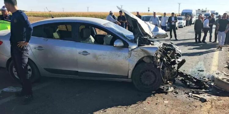 İki avtomobil toqquşdu: 6 yaralı