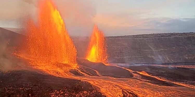 Kilauea vulkanı püskürdü