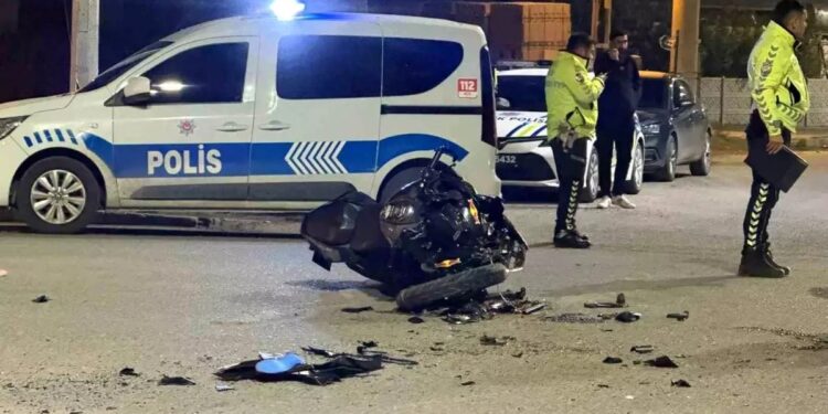 Minik avtomobili və motosiklet toqquşdu: 2 yaralı