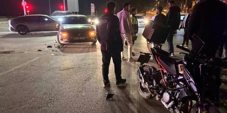 Minik avtomobili və motosiklet toqquşdu: 1 yaralı