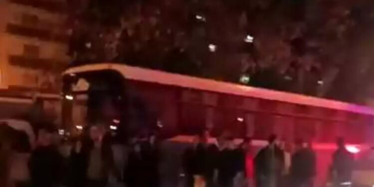 Yaşlı qadını avtomobil vurdu