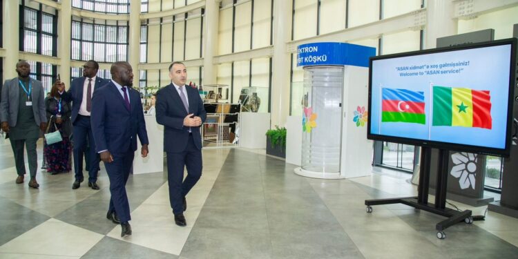 Seneqallı nazir “ASAN xidmət”də