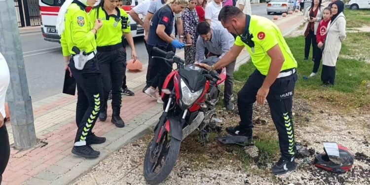 Minik avtomobili və motosiklet toqquşdu: 2 yaralı