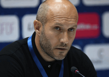 “Neftçi” Samir Abasovu istefaya göndərdi – RƏSMİ