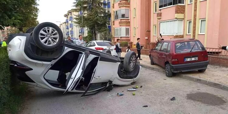 Avtomobil aşdı: 3 yaralı