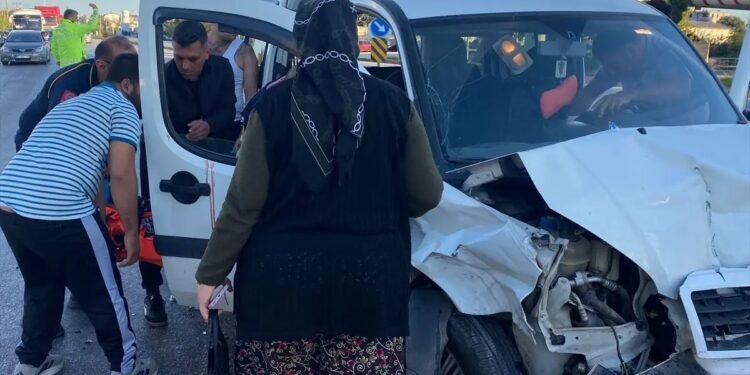 Yol qəzası: 4 yaralı