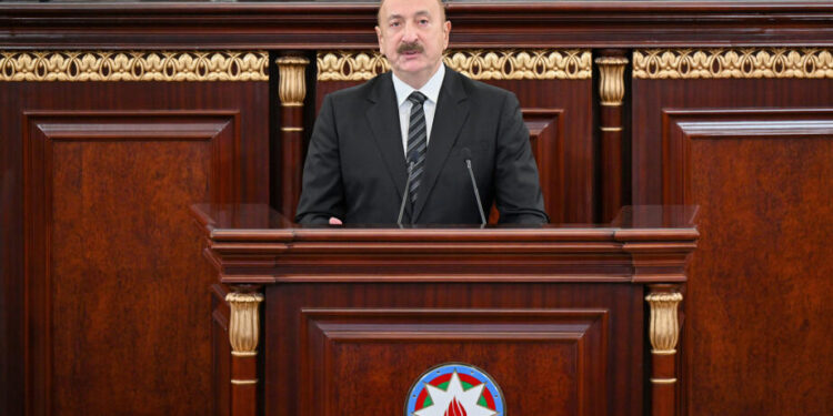 Prezident AMEA-nın 80 illik yubileyinə həsr olunmuş tədbirdə çıxış edib - FOTOLAR