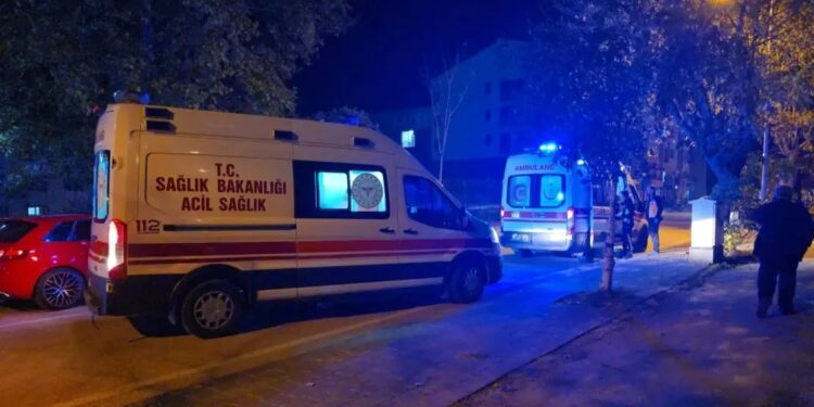 Minik avtomobili və motosiklet toqquşdu: 2 yaralı