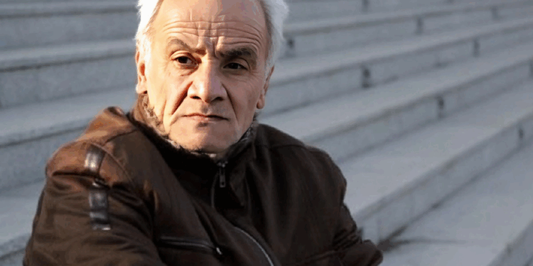 Vahid Əliyev vəfat etdi