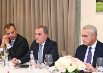 Ceyhun Bayramov Romada İtaliya rəsmiləri ilə şam yeməyinə qatılıb