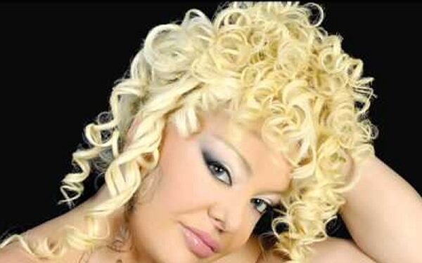 “Yuxuda İlhamə tacını başıma qoyub dedi ki…”