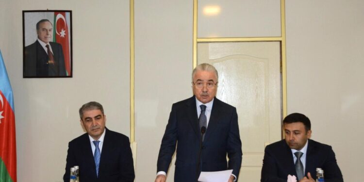 Göyçayın yeni icra başçısı kollektivə təqdim olundu