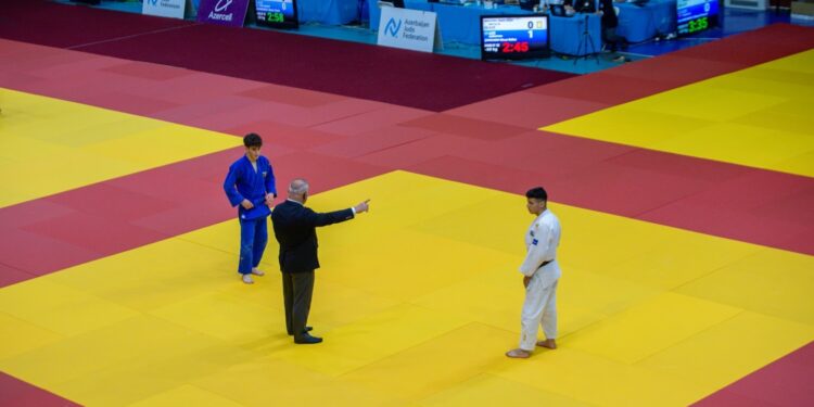 U-17 yeniyetmələr arasında Liqa yarışının IV turu start götürüb