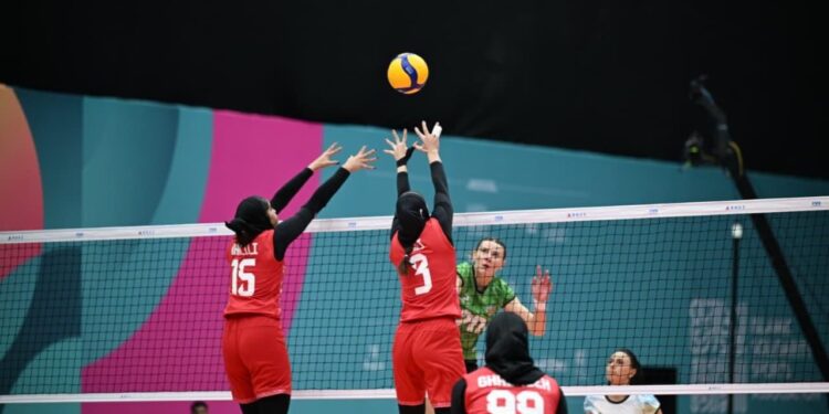 Faiq Qarayevin rəhbərlik etdiyi yığma ilk matçda İran millisi ilə üz-üzə gəlib