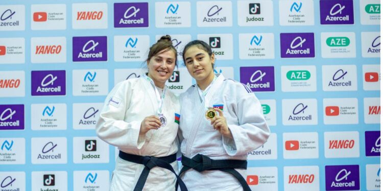 Böyüklər arasında Bakı şəhər çempionatı start götürüb