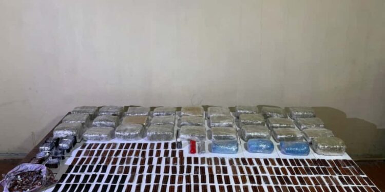 Külli miqdarda narkotik vasitənin uçuş aparatı vasitəsilə ölkə ərazisinə keçirilməsinin qarşısı alınıb