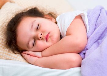 İndi bəzi valideynlər uşaqları “ChatGPT” ilə böyüdürlər