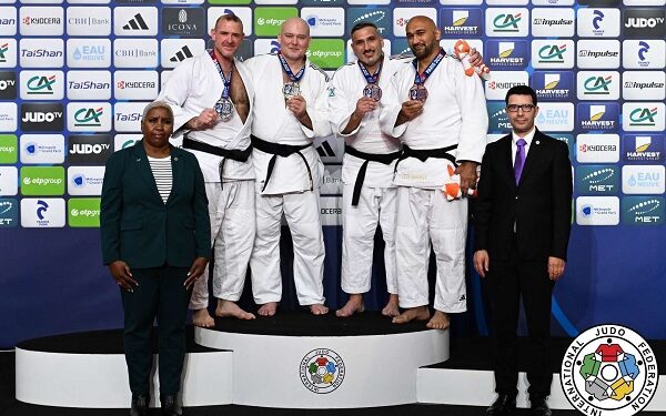 Dünya çempionatında millimizin medal sayı 3-ə çatıb