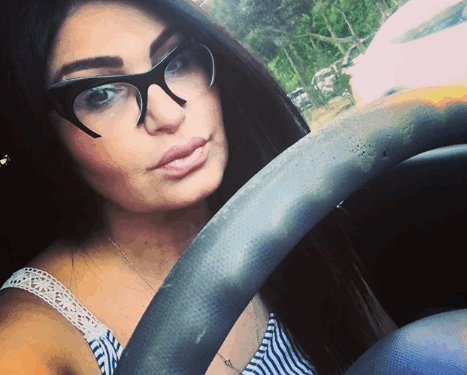 Meyxanaçı sevgilisinin müdafiəsinə qalxdı: "Qüruru ilə oynamayın, o, KİŞİDİR"