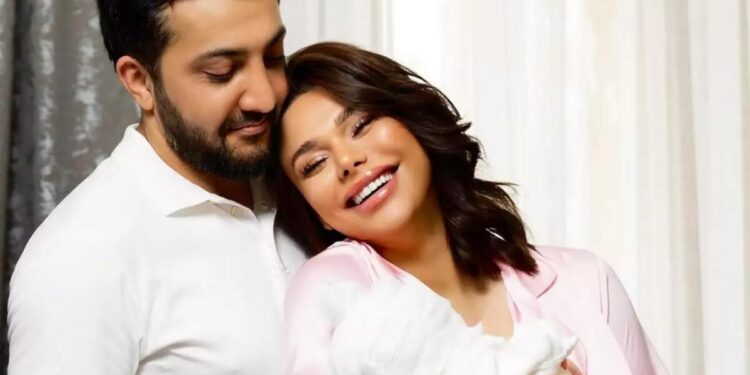 Aysun: "Atası qızımla görüşməyib, süni intelellektdir"