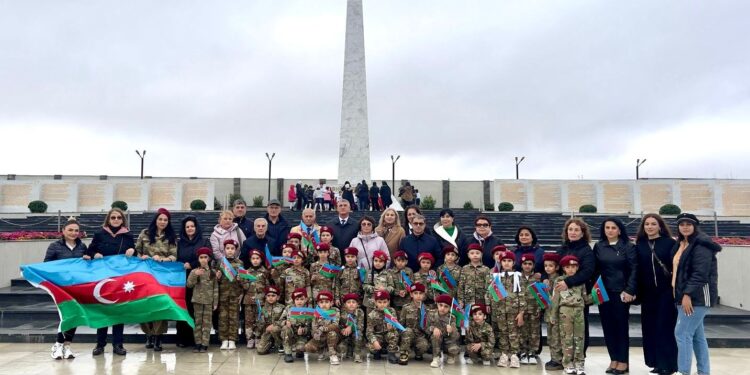 İdman veteranları II Fəxri Xiyabanı ziyarət edib