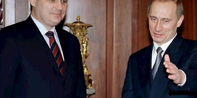 Rusiya keçmiş baş naziri terrorçu siyahısına salındı