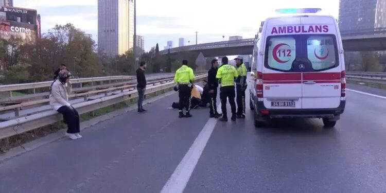 Piyada keçidində piyadanı avtomobil vurdu