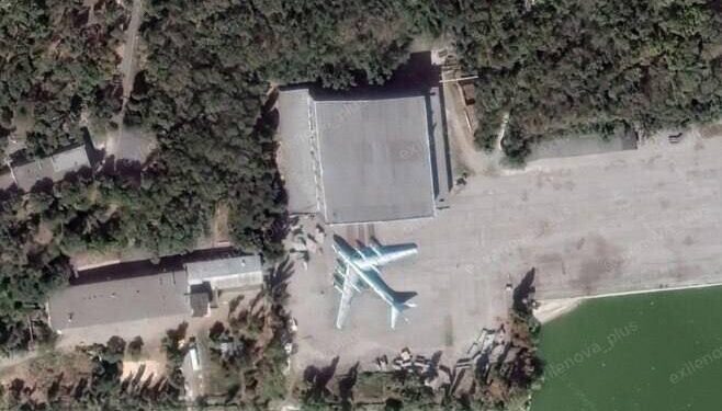 Rusiyanın təyyarə zavodu VURULDU - FOTO