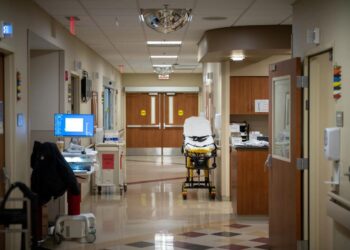 Məşhur türkiyəli müğənni ad günündə vəfat etdi – FOTO