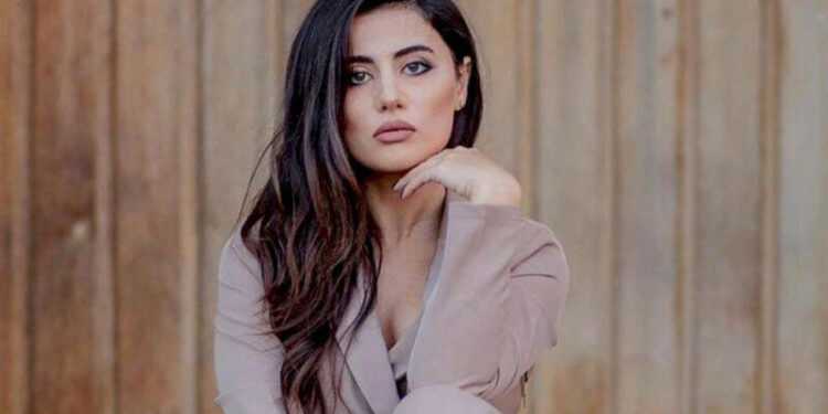 “Komedixana”nın aktrisası: “Nə qədər haqqımıza girəcəksən?”