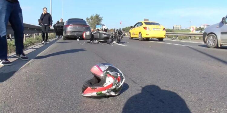 Minik avtomobili və motosiklet toqquşdu: 1 yaralı