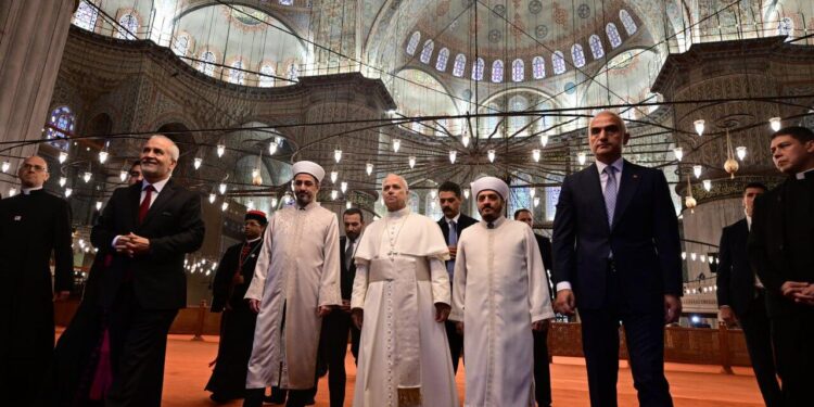 Papa Sultanəhməd məscidində