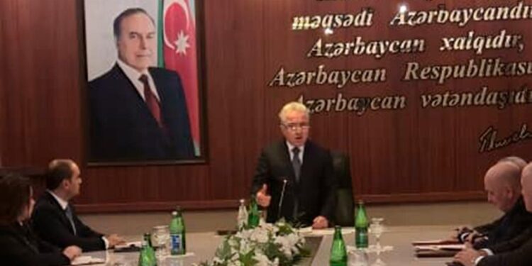 Nəsiminin yeni icra başçısı kollektivə təqdim olundu