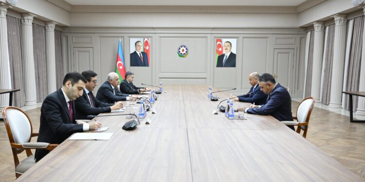 Baş nazir Əli Əsədov WA prezidenti ilə görüşüb