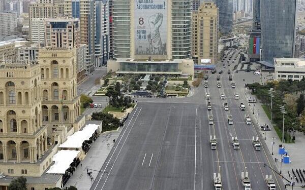 Hərbi paradın başlama saatı bilindi