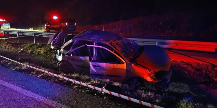 Avtomobil aşdı: 1 ölü, 2 yaralı