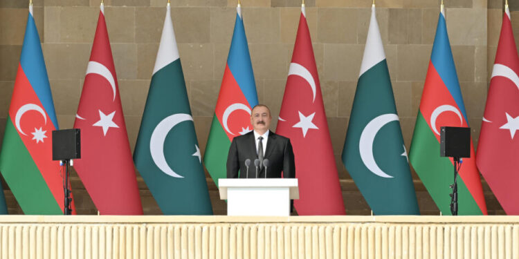 Bakıda Vətən müharibəsində Qələbənin beşinci ildönümünə həsr olunmuş Hərbi parad keçirilir - FOTOLAR