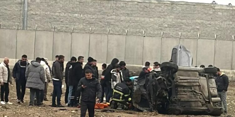 Avtomobil aşdı: 2 yaralı